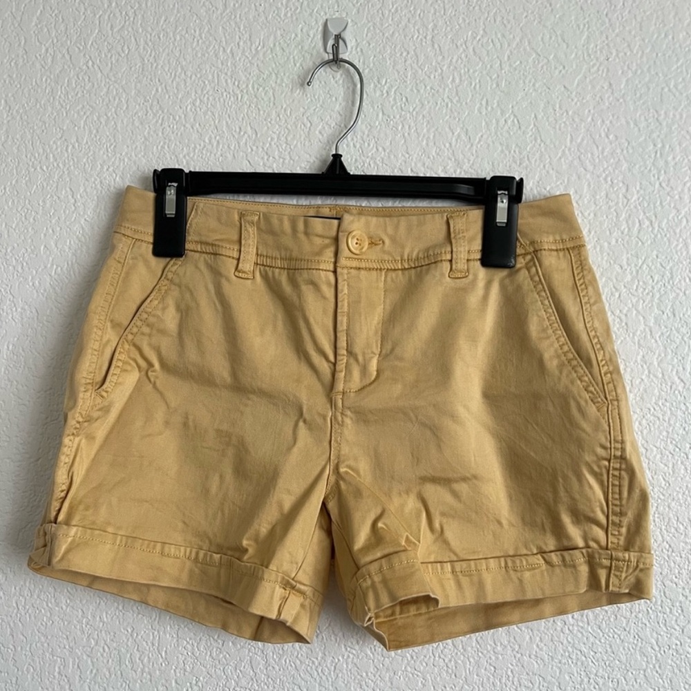 Liverpool Los Angeles Womens light yellow/gold Short Casual Shorts